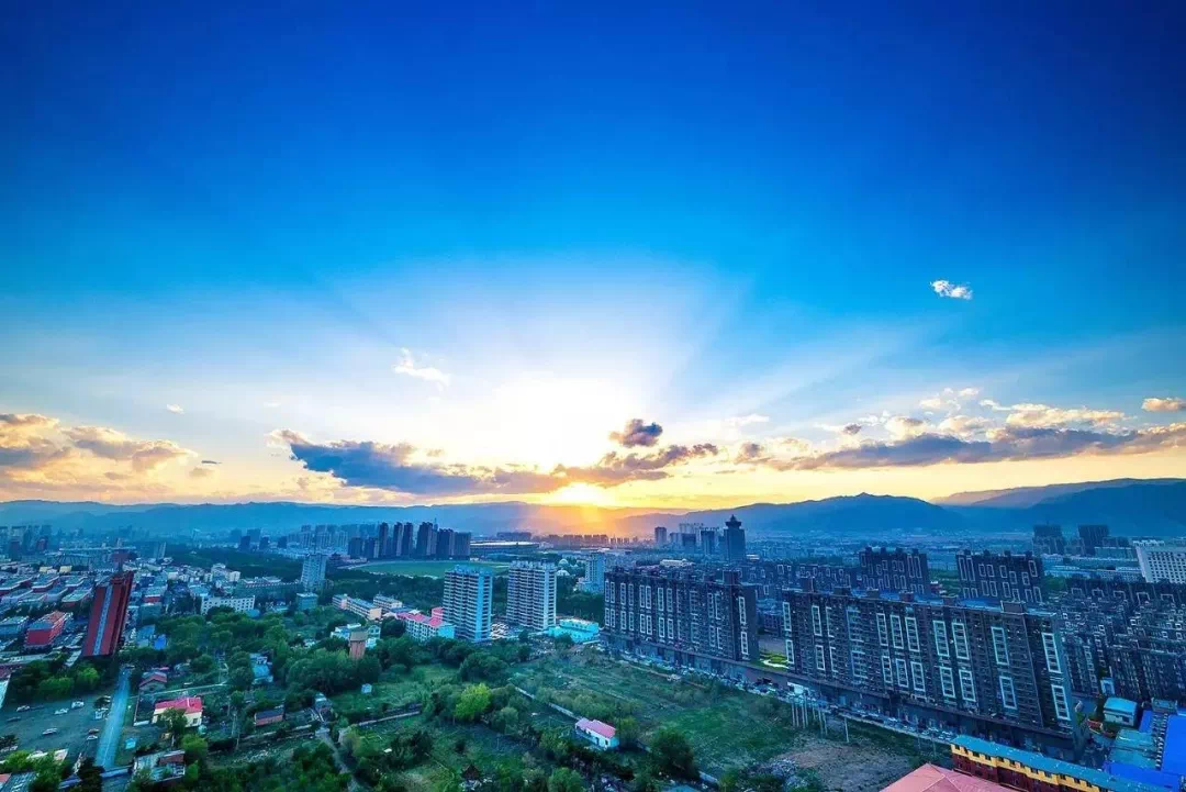 探访历史与现代交融的魅力之都——呼和浩特